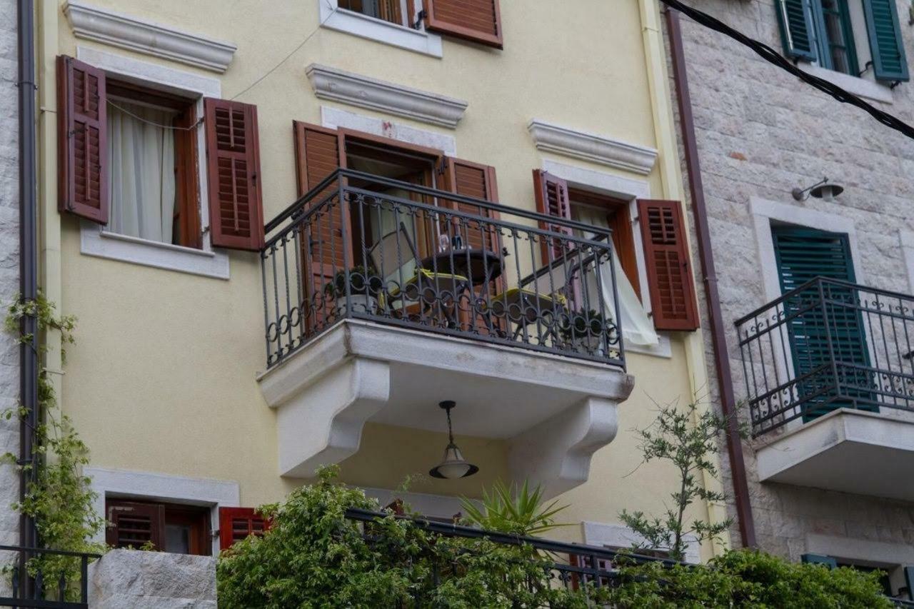 Apartmani Skver Sanja Herceg Novi Zewnętrze zdjęcie